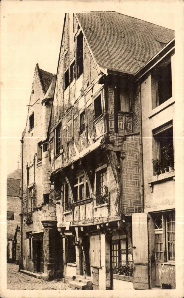 Chinon (Indre-et-Loire) — Casa de Joana d'Arc (século XV) — Les Éditions d'Art Yvonn, Paris - Frente