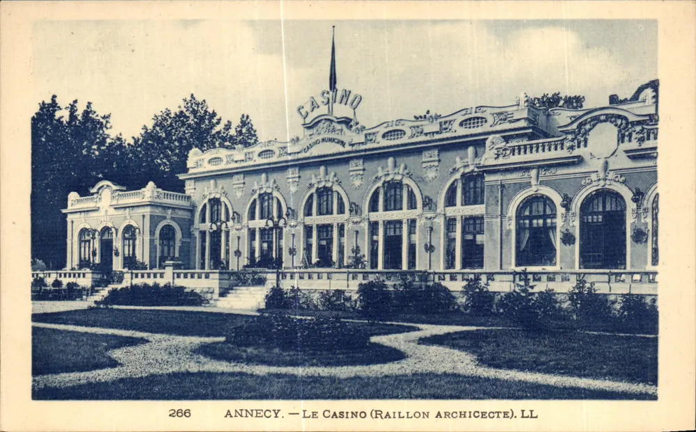 Annecy — O Casino (Arquiteto Raillon). LL - Frente
