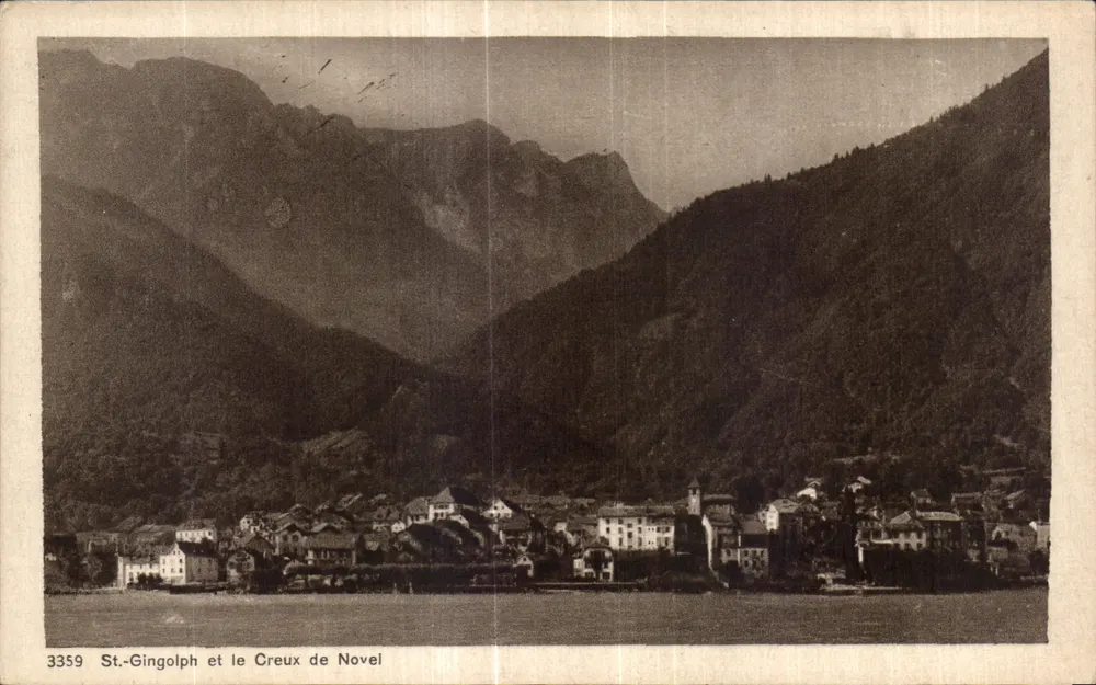 St.-Gingolph e o Creux de Novel — vista lacustre e montanhosa — Fototipia Co, Neuchâtel, n° 3359 - Frente