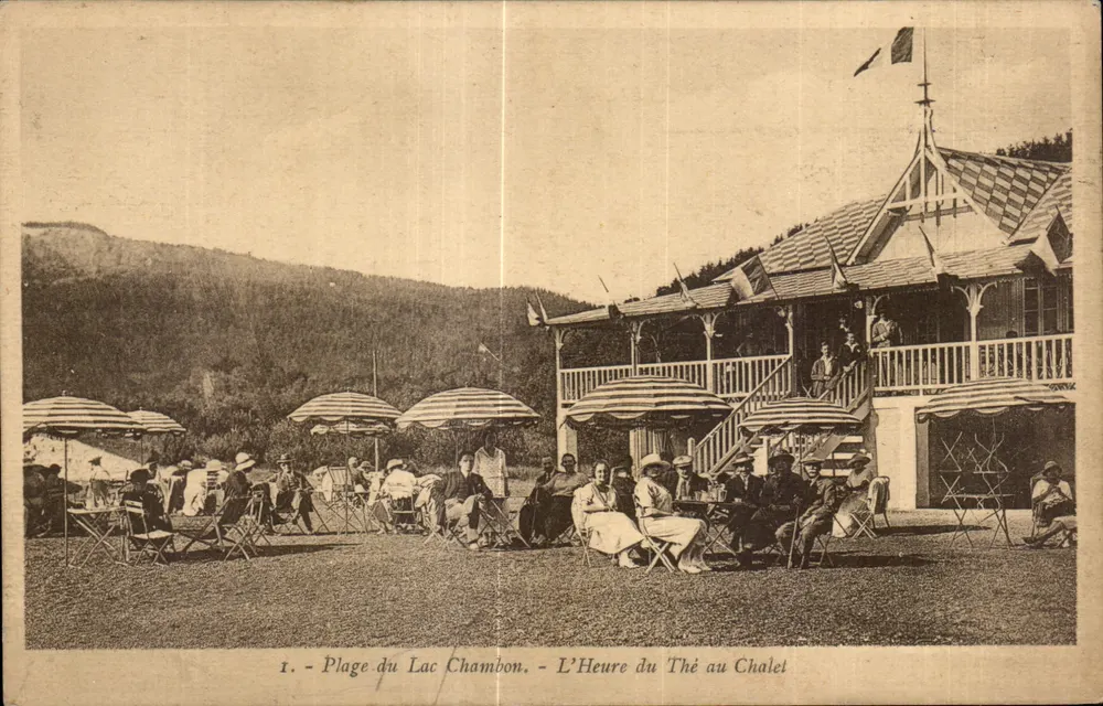 Plage des Sees Chambon — Teezeit am Chalet — Verlag nicht sichtbar - Vorderseite