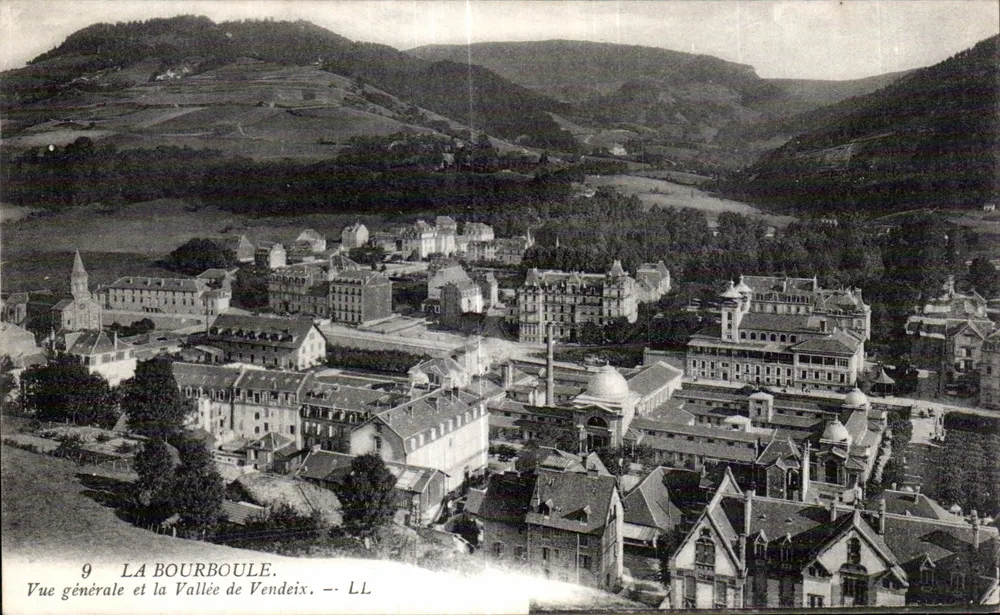 La Bourboule — Allgemeiner Blick und das Tal von Vendeix — LL - Vorderseite