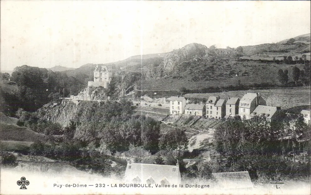 La Bourboule, Vale da Dordogne — Puy-de-Dôme — 232 — M.T.L. - Frente