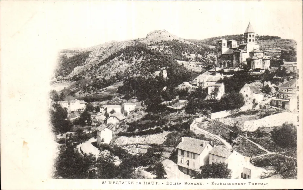 S' NECTAIRE LE HAUT — Romanische Kirche — Thermalbad - Vorderseite