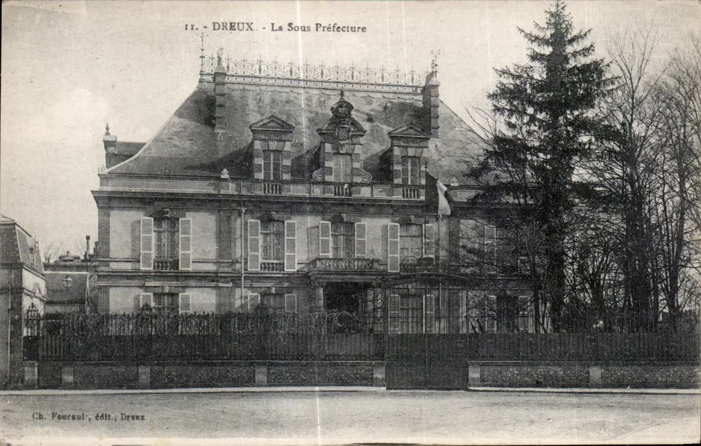 Dreux - A Subprefeitura — Ch. Foucault, editor, Dreux - Frente