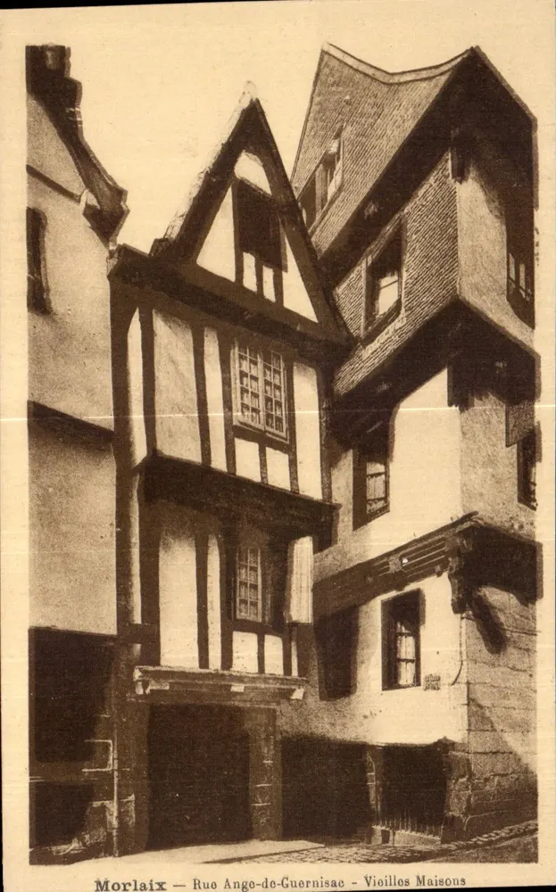 Morlaix — Rue Ango-de-Guernisac — Alte Häuser - Vorderseite