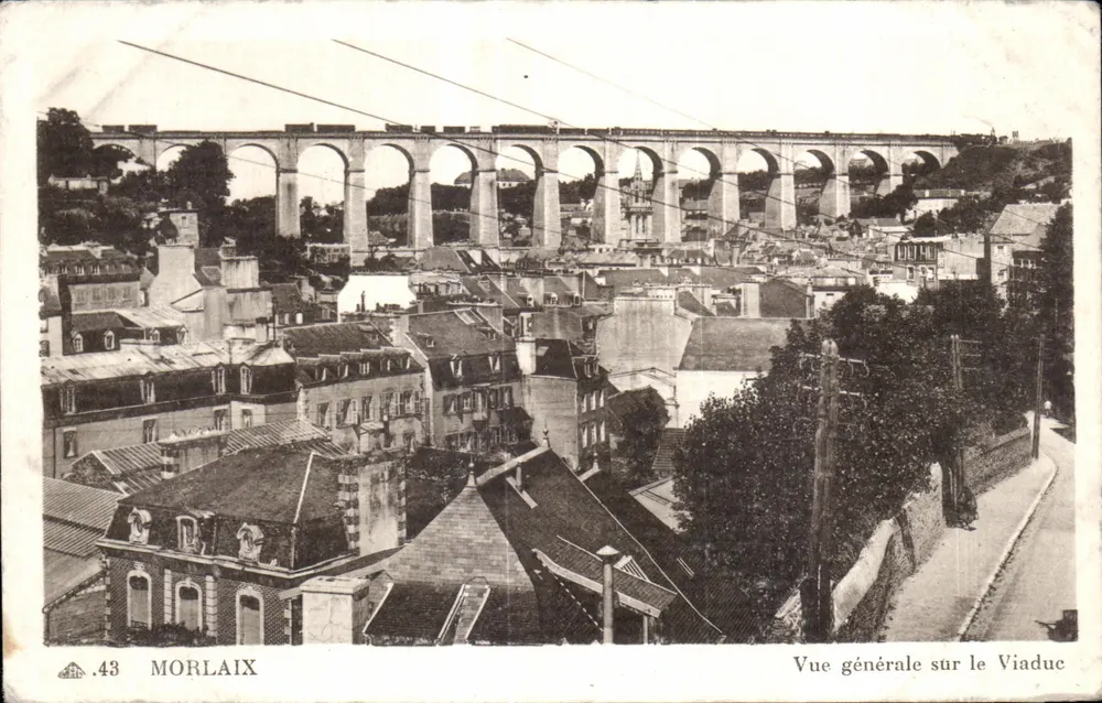 Morlaix — Vista geral sobre o Viaduto — CI dos Artes Mecânicas, Paris - Frente