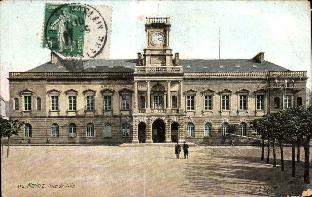 Marlaix - Hotel de Ville — editor L.V.P.C. n° 672 - Frente