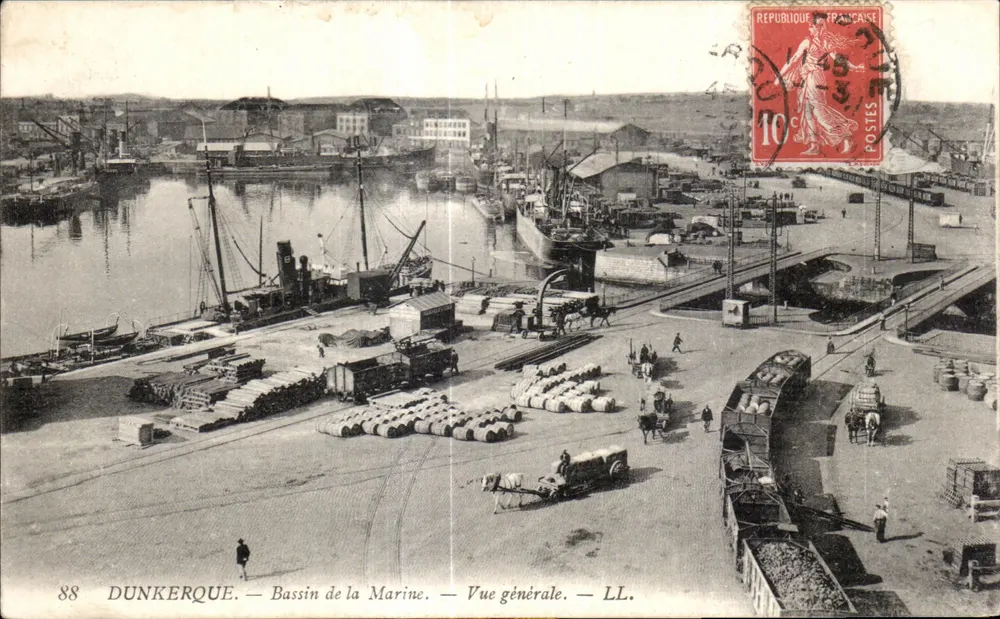 Dunkirk — Hafenbecken — Allgemeiner Blick — LL. - Vorderseite