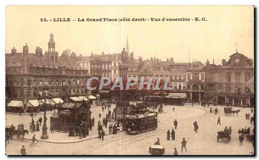LILLE — La Grand'Place (rechte Seite) — Allgemeiner Blick — E.C. - Vorderseite
