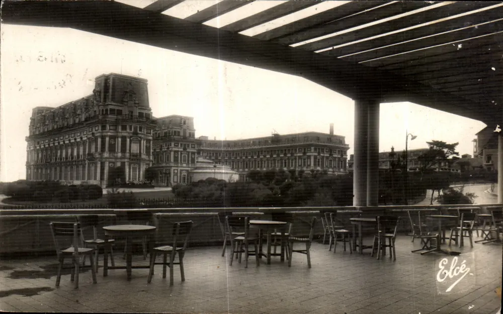 Biarritz — O Hotel do Palácio — Editor Elcé, n° 2219 - Frente