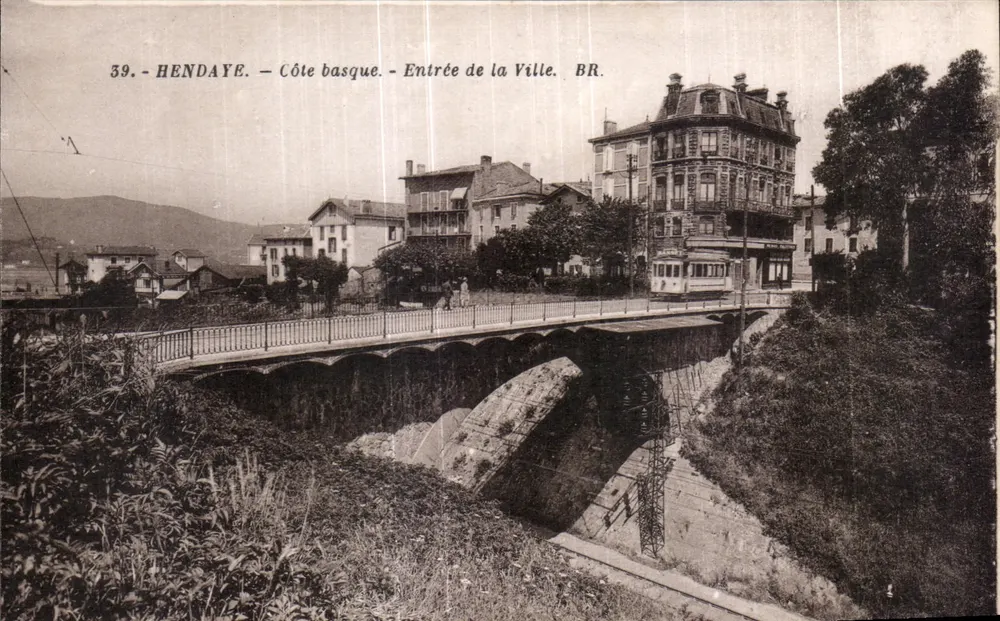 Hendaye - Côte basque - Entrada da Cidade - BR. - Frente