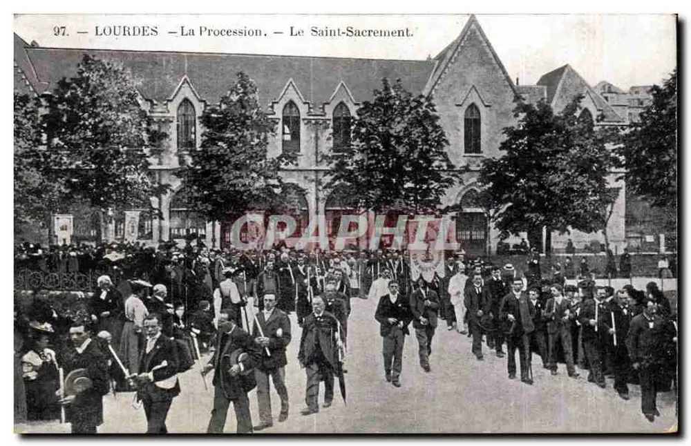 LOURDES — A Procissão, O Santo Sacramento — n°97 - Frente