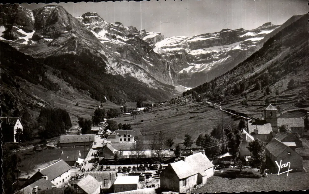 Gavarnie — Das Dorf und der Cirque — Edition Quinault, Lourdes, n°225 - Vorderseite
