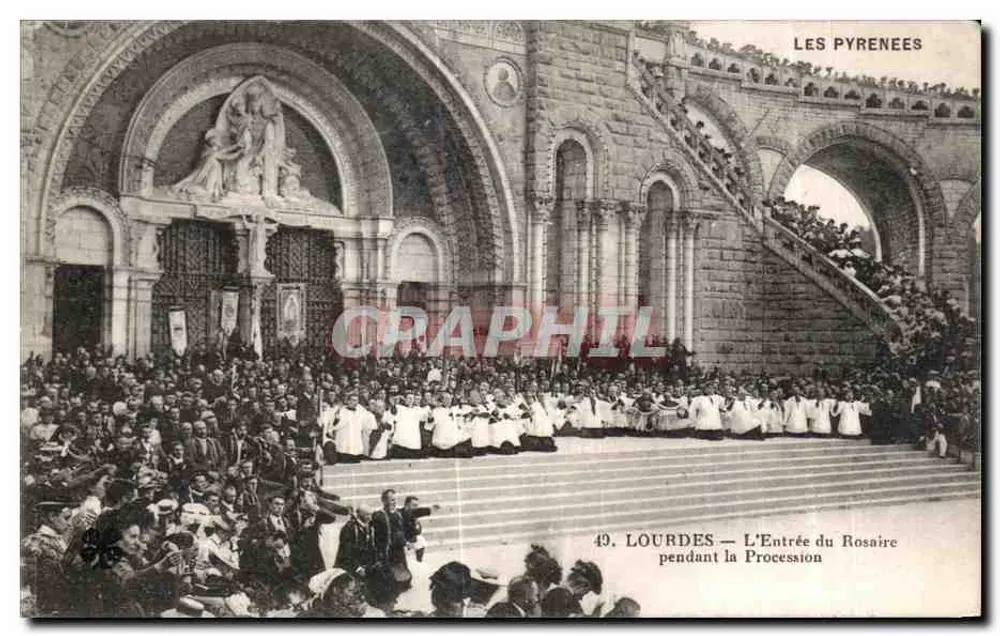 Lourdes — Der Eingang des Rosenkranzes während der Prozession — Die Pyrenäen - Vorderseite