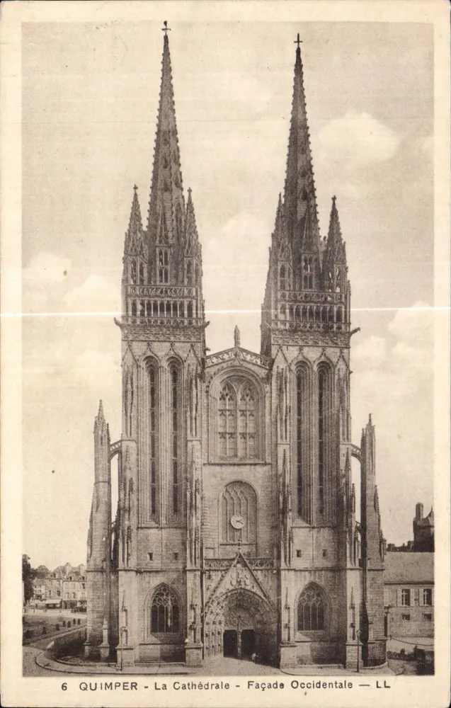 Quimper - A Catedral - Fachada Ocidental — LL - Frente