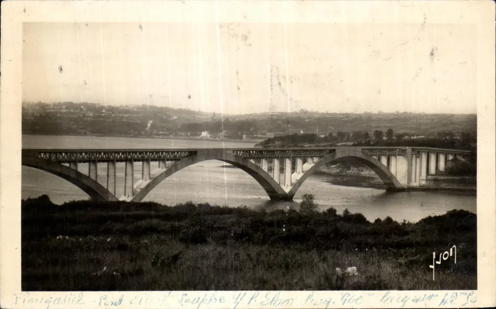 Brücke Albert Louppe über den Élorn — Länge 900 m, Höhe 42 m — Éditions d'Art Yvon, Paris - Vorderseite