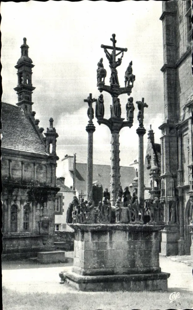 St-Thégonnec — O Calvário (lado Leste) — Cie dos Artes Fotográficas, Paris - Frente