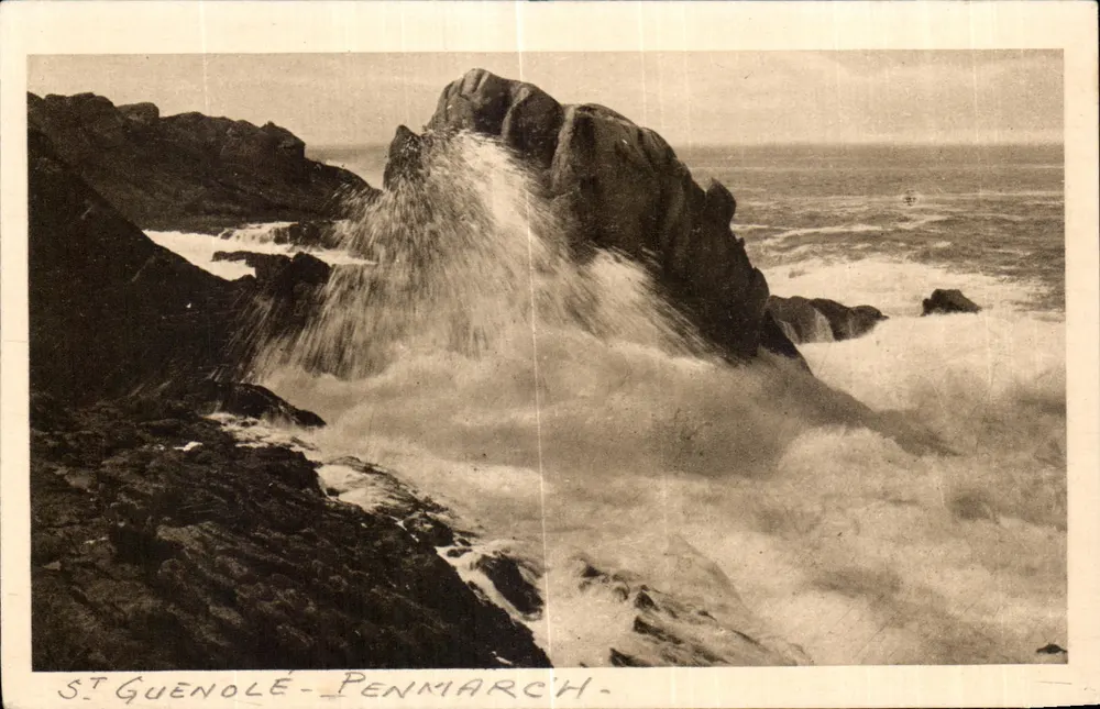 Saint-Guénolé - Penmarc'h — Vaga de fundo varrendo a Rocha do Mônico — Collection Villard Quimper - Frente