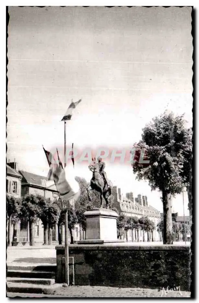 Dinan (C.-du-N.) — Place Duguesclin — Gedruckt von France de France, Paris - Vorderseite