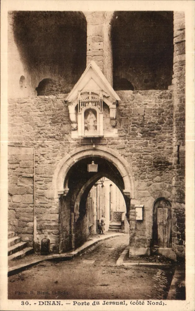 Dinan — Tor von Jersual (Nordseite) — Foto R. Binat, St-Briac - Vorderseite