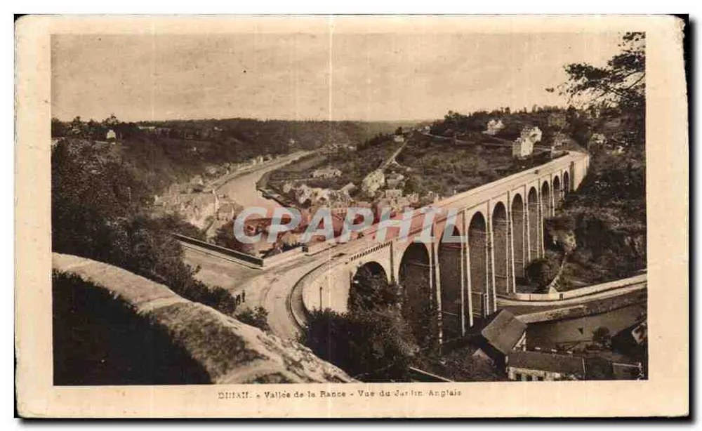 Dijon - Tal der Rance - Ansicht des englischen Gartens - Vorderseite