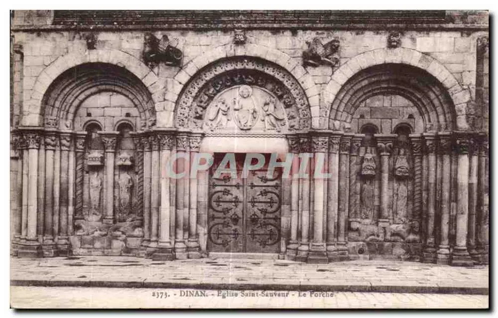 Dinan - Igreja de São Salvador - O Portal - Frente