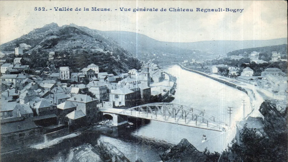 Tal der Meuse — Allgemeiner Blick auf Château Regnault-Bogny — Verlag unbekannt, Nr. 552 - Vorderseite