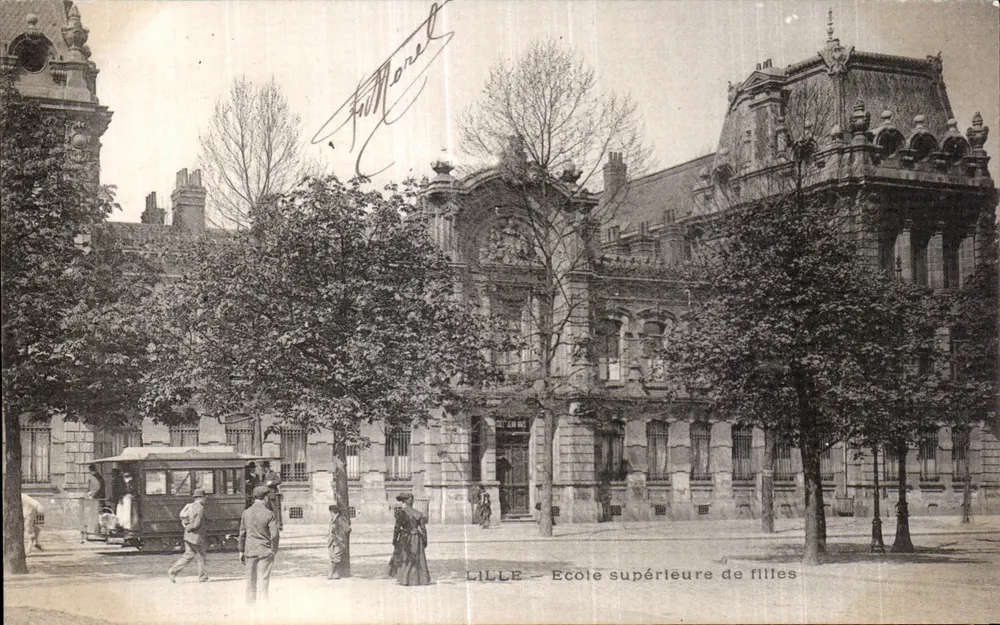 LILLE — Scuola superiore per ragazze — Editore T. Monet - Recto