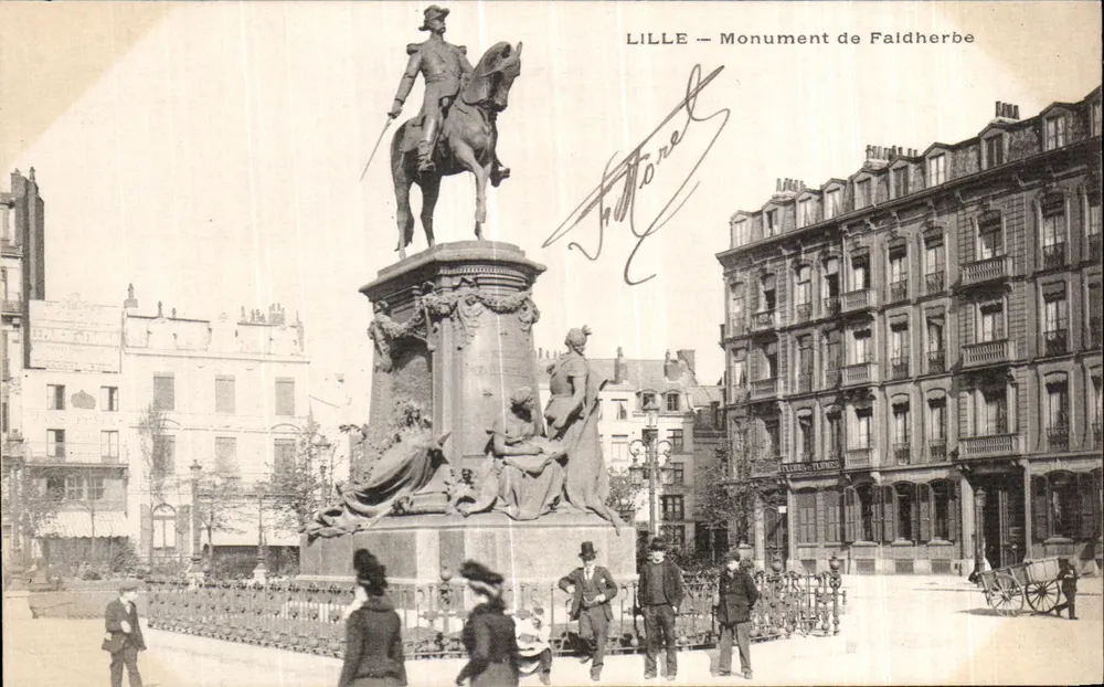 LILLE — Monument de Faldherbe — editor Tafforel - Frente