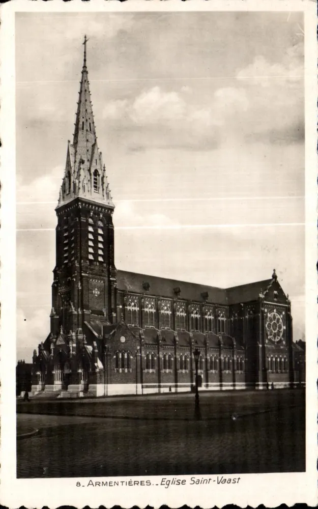Armentières — Iglesia de San Vaast — Ediciones Fauchois, n°8 - Anverso
