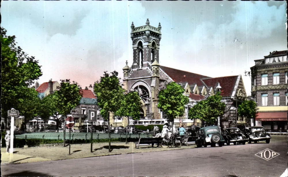 Malo-les-Bains — Place Turenne — Edition J. TOP - Vorderseite