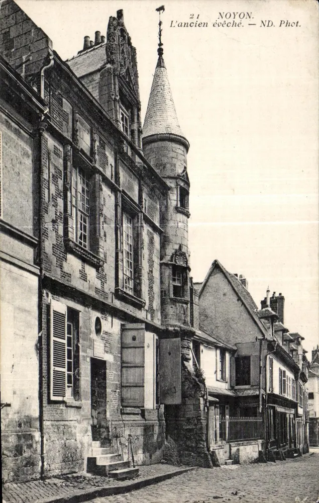 Noyon — Het oude bisdom — ND. Phot. - Voorkant