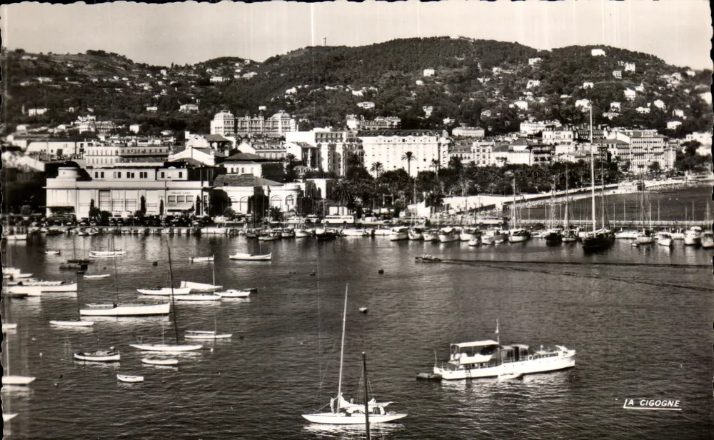 Cannes — Der Hafen, das Casino — La Cigogne - Vorderseite