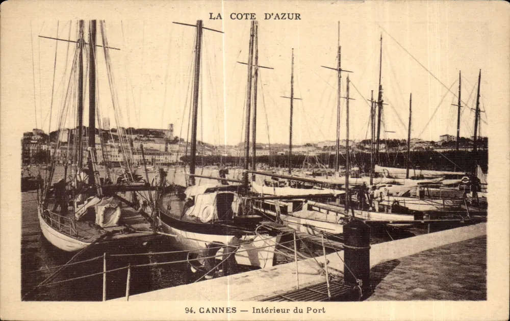 Cannes — Interior do Porto — A Costa Azul, editor Munier, n° 94 - Frente