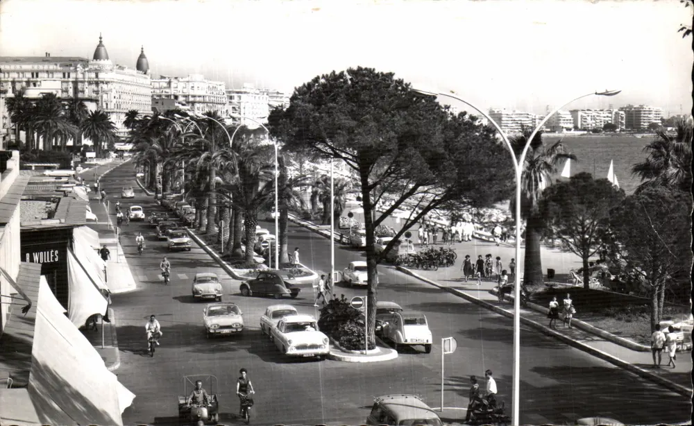 Cannes — Promenade de la Croisette — Verlag Rellès, Nr. 2274 - Vorderseite