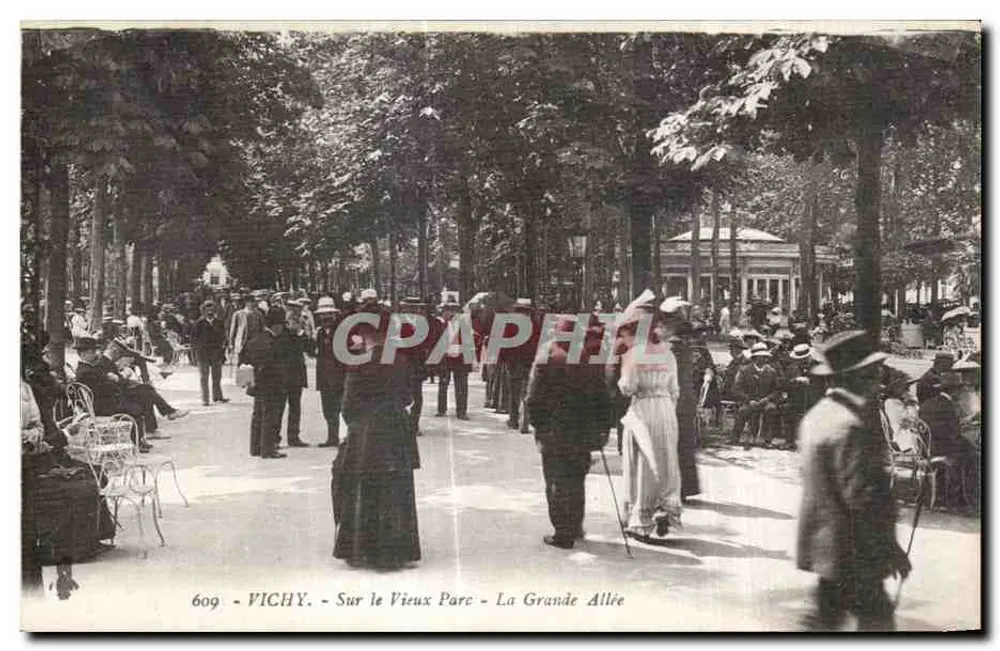 Vichy - Auf dem alten Park - Die große Allee — n°609 - Vorderseite