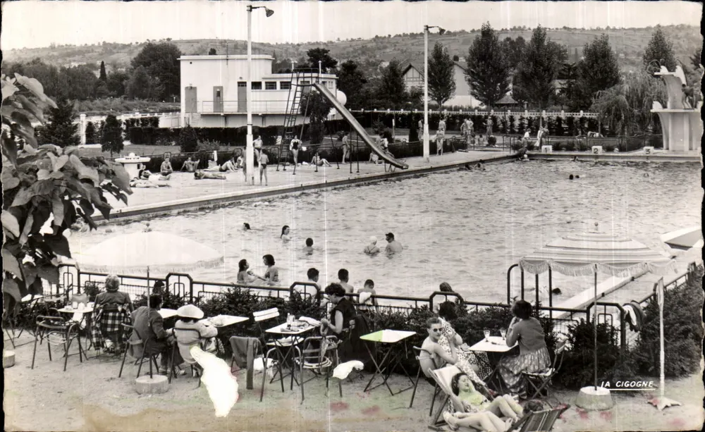 La Cigogne — Stade nautique à Bellerive-près-Vichy — Éditions Véritable - Frente