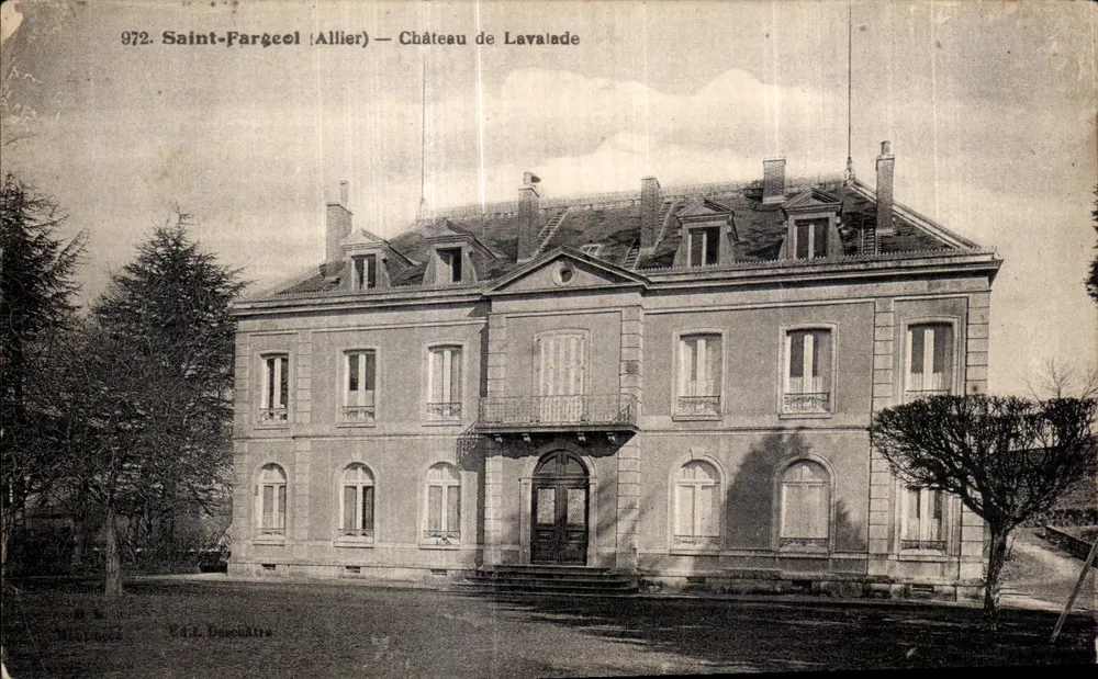 Saint-Fargeol (Allier) — Castelo de Lavalade — Éd. L. Desoucâtres, n° 972 - Frente
