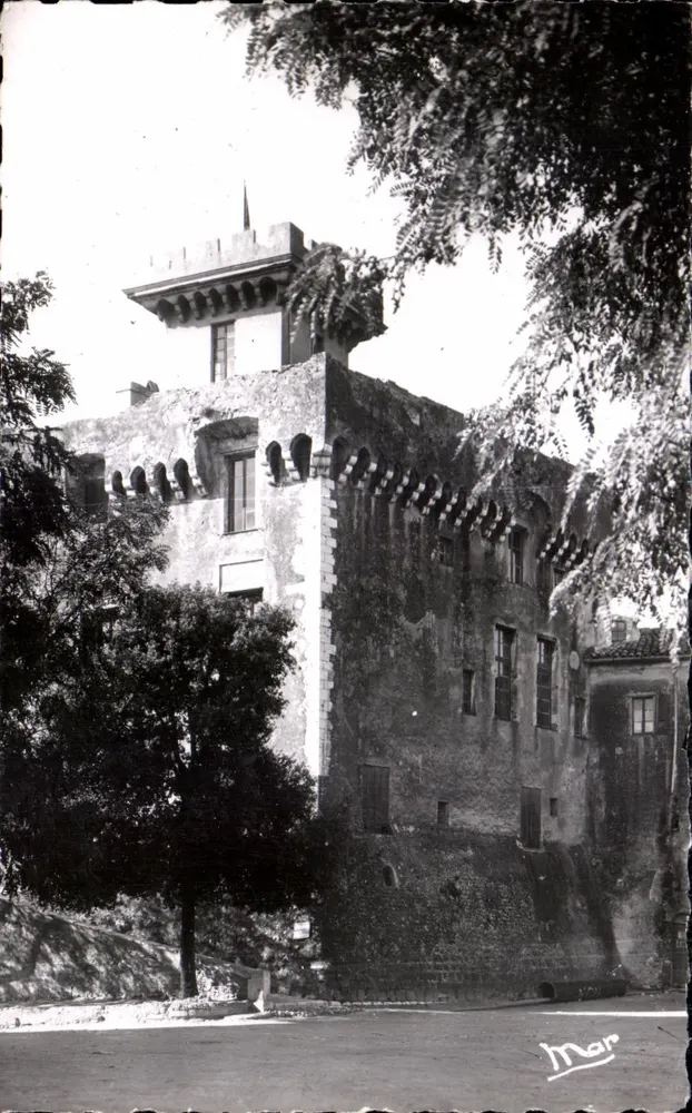 El Viejo Castillo — Cagnes-sur-Mer — Atlante, fotógrafo - Anverso
