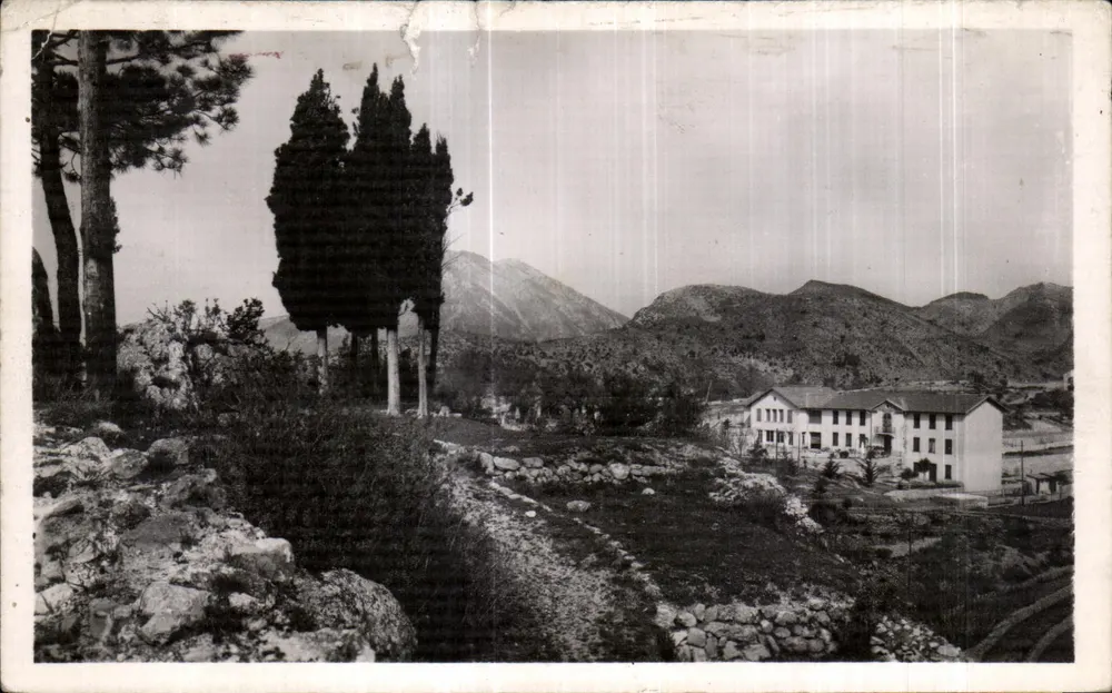 Levens (A.-M.) — La Colline, colonie de vacances — Éditeur L. Gilletta & Cie - Voorkant