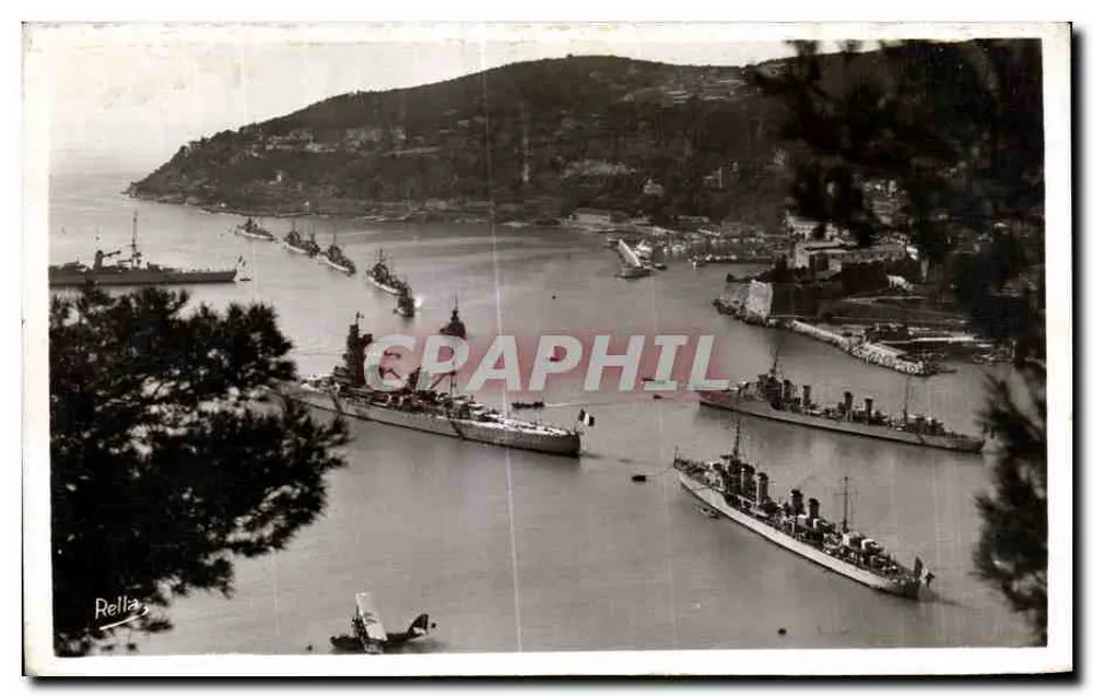 Die Flotte in der Bucht von Villefranche — Sammlung « La Côte d'Azur » — RELLA - Vorderseite