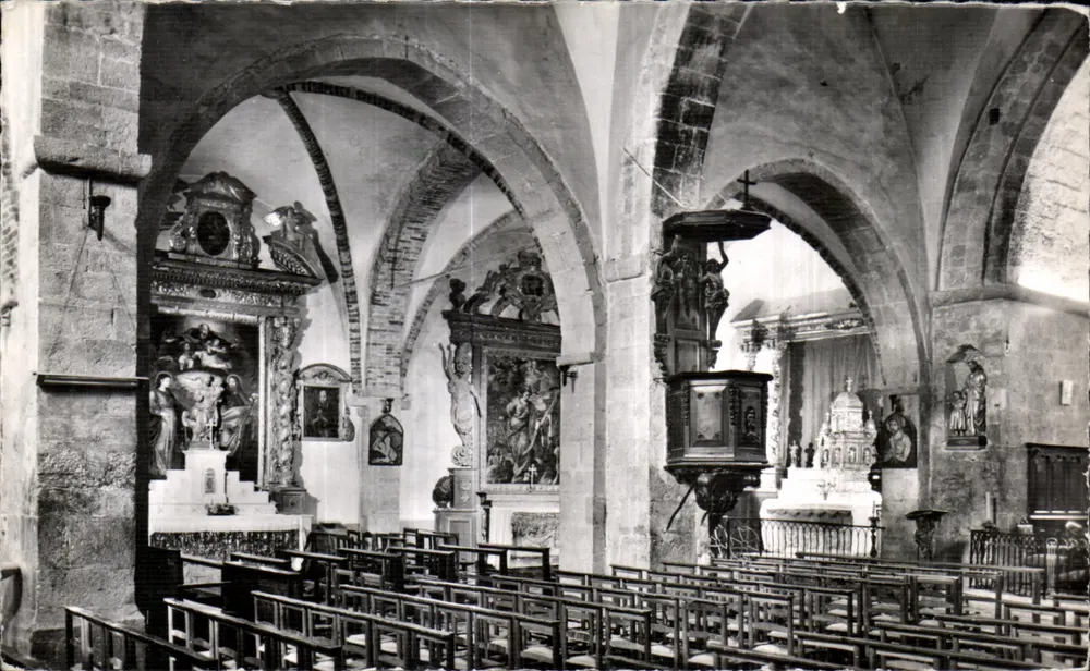 Kollegiate Kirche Saint-Paul — Innenraum und nördliche Seitenkapelle — J. Le Marignac, Verlag (Var) - Vorderseite