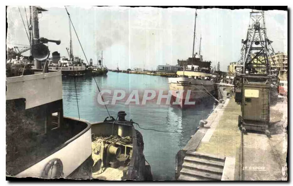 Boulogne-sur-Mer — Dampfschiffe im Hafen — Éditions André Leconte - Vorderseite