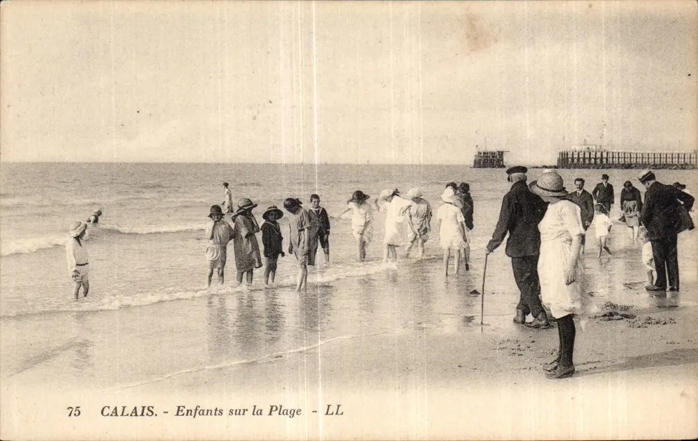 Calais - Crianças na Praia - LL - Frente