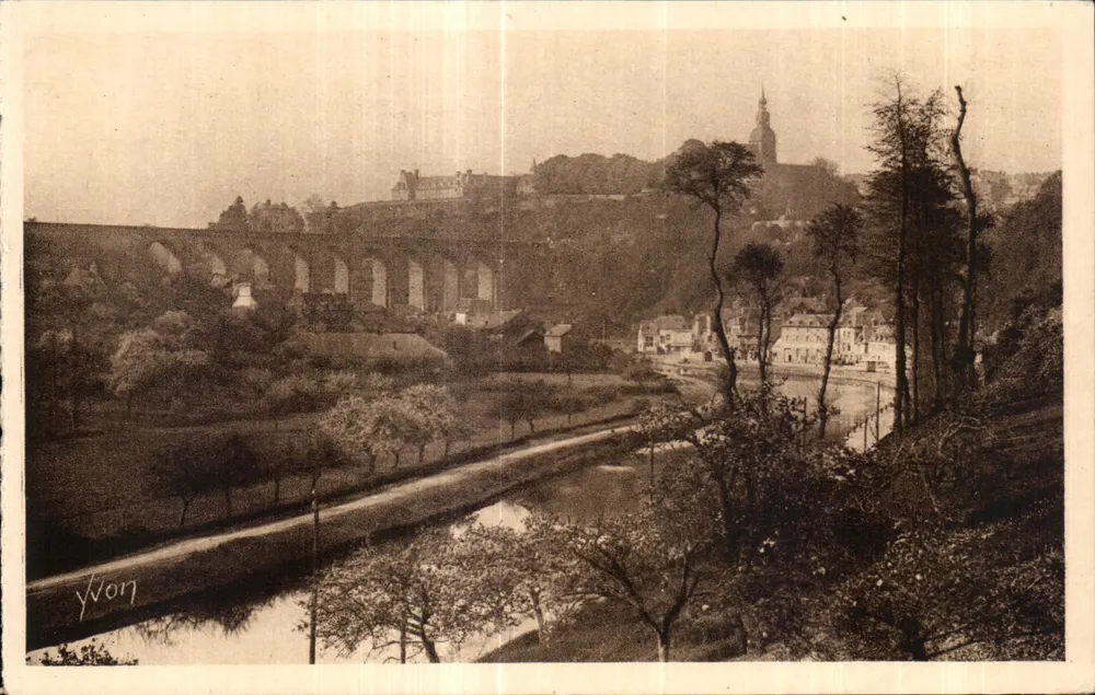 Dinan (C.-du-N.) — Vista geral — Les Éditions d'Art Yvon, Paris - Frente