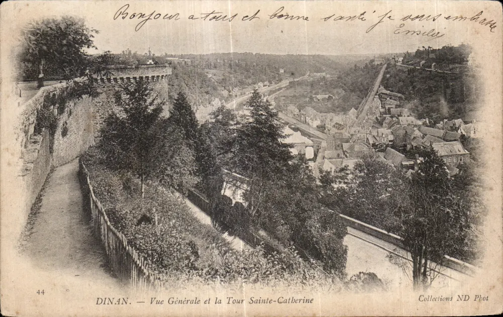 Dinan — Allgemeiner Blick und Turm Sainte-Catherine — Collections ND Phot - Vorderseite