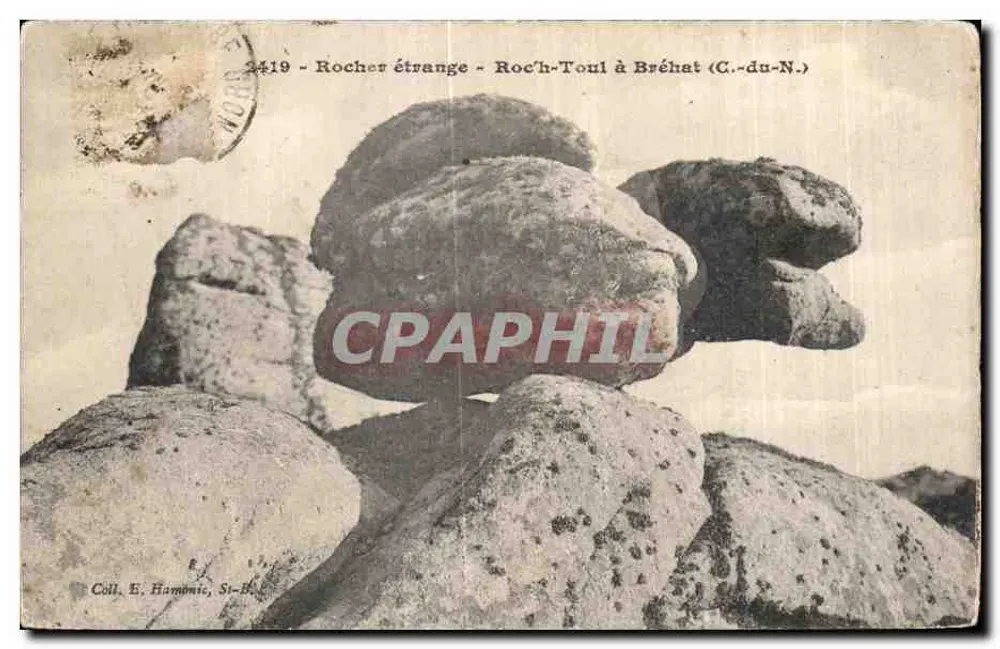 Rocha estranha - Roc'h-Toul em Bréhat (C.-du-N.) - Frente