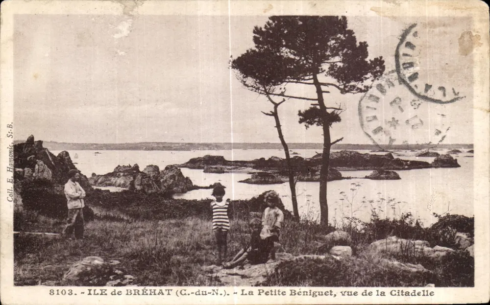 Ile de Bréhat (C.-du-N.) - La Petite Béniguet, Blick von der Citadel — Coll. E. Harmonie, S.B. Nr. 8103 - Vorderseite