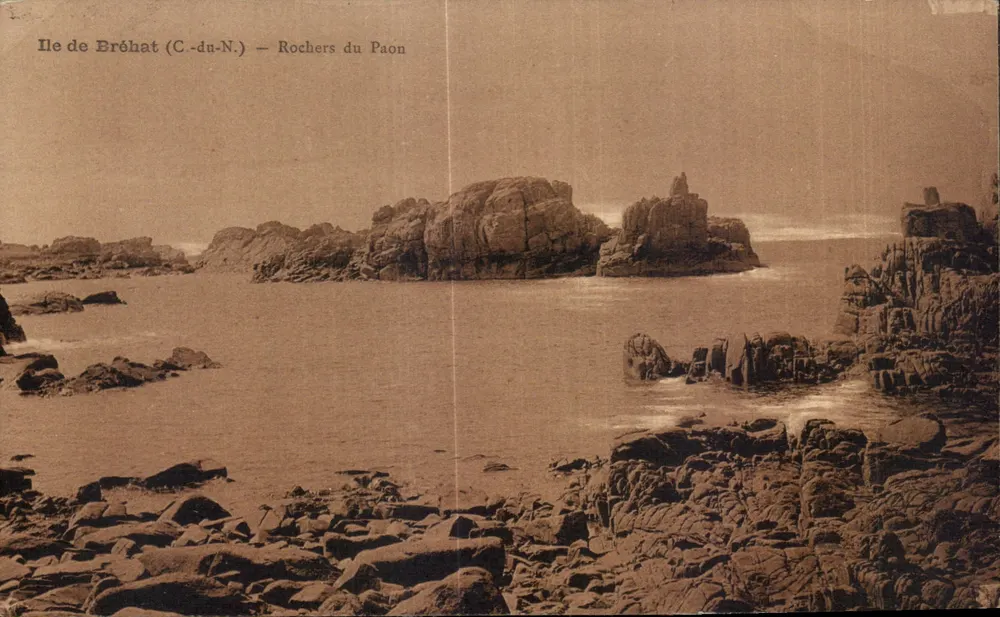 Ilha de Bréhat (C.-du-N.) — Rochas do Paon — Édit. Lannou, C.-de-la-Poste - Frente