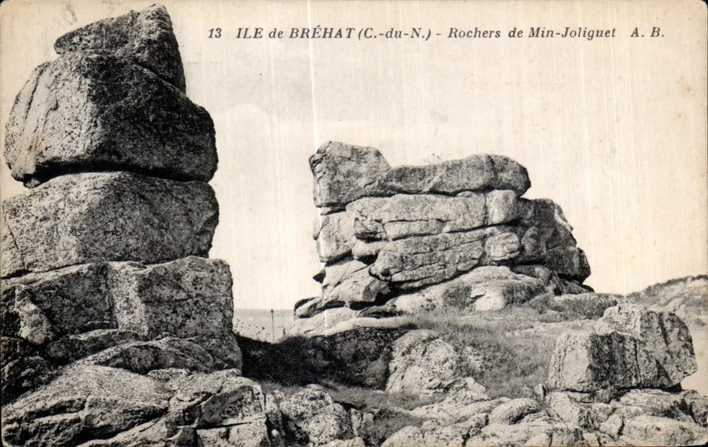 Ilha de Bréhat (C.-du-N.) — Rochas de Min-Joliquet — A.B. n°13 - Frente